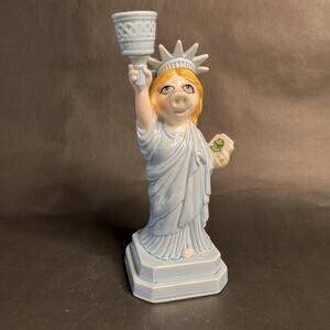 Miss Piggy Muppet Statue of Liberty Figure – Sigma–Vintage Collectible